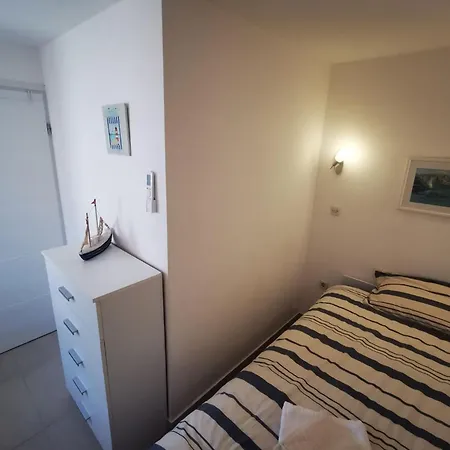 度假居 Sea View - Three Bedroom 乌马格